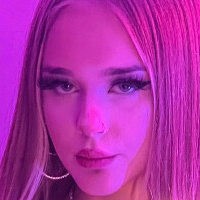 Адрианаблондиекс Голе