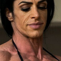 Вештачки генерисане жене бодибилдерке Голе