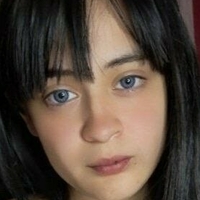 Акира Изабела Голе