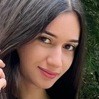Анджелина Голе
