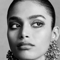 Бхавита Мандава Голе