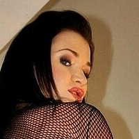 Црна Китти Голе