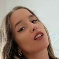 Кристал Малкова Голе