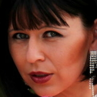 Десира Нуар Голе