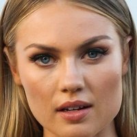 Елиз Ноулс Голе