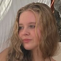 Емили Елизабет Голе