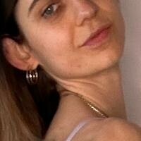 Емили Грејси Голе