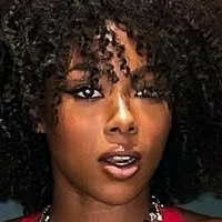 Емири Крачфилд Голе