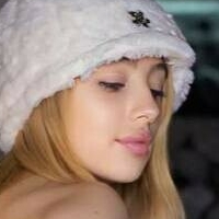 Ева Енчантинг Голе