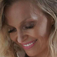 Еви Делеј Голе