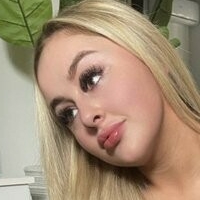 Иззи Дејвис Голе