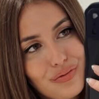 Џулиемонгрејн Голе