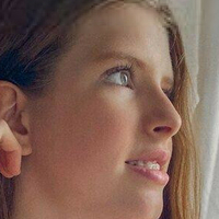 Џулиња Модело Голе