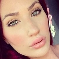 Кристал Невеа Голе