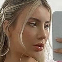 Лаура Леон Голе