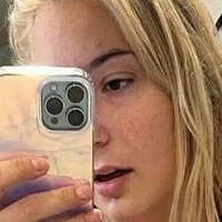 Лекси Кејла Голдберг Голе