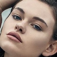 Лили Роуз Камерон Голе