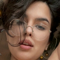 Маја Петит Голе