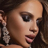 Мис Еллина Голе