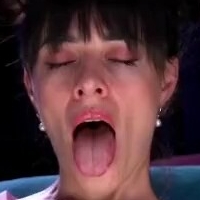 Натали Флауерс Голе