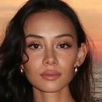 Сара Кобајаши Голе