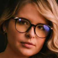 Стефани Хјустон Голе